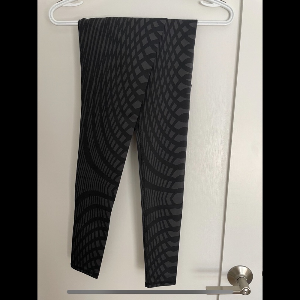 Alo high waisted leggings. Barely worn…